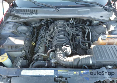 2005 Chrysler 300C z USA, uszkodzony, nr VIN 2C3AA63HX5H520557